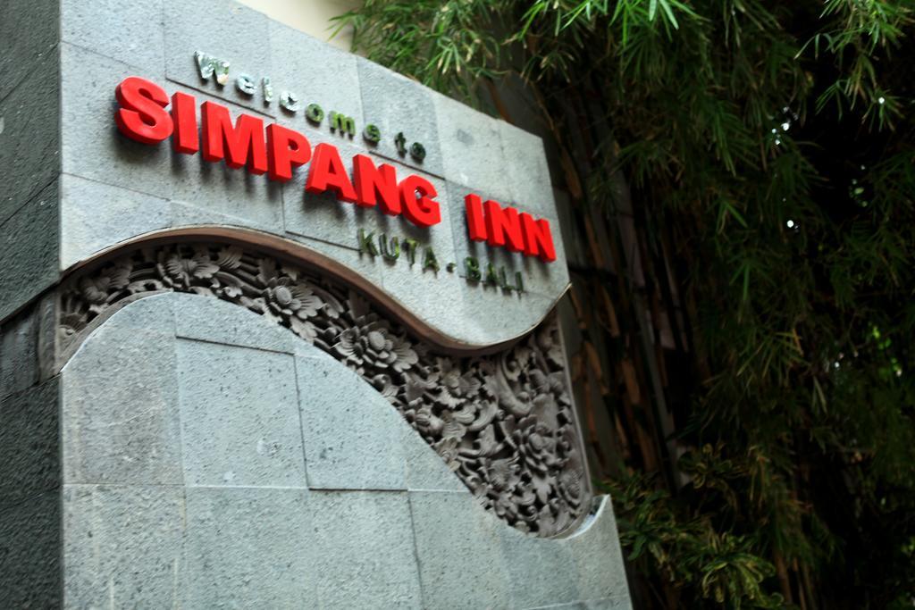 Simpang Inn Hotel Legian Buitenkant foto