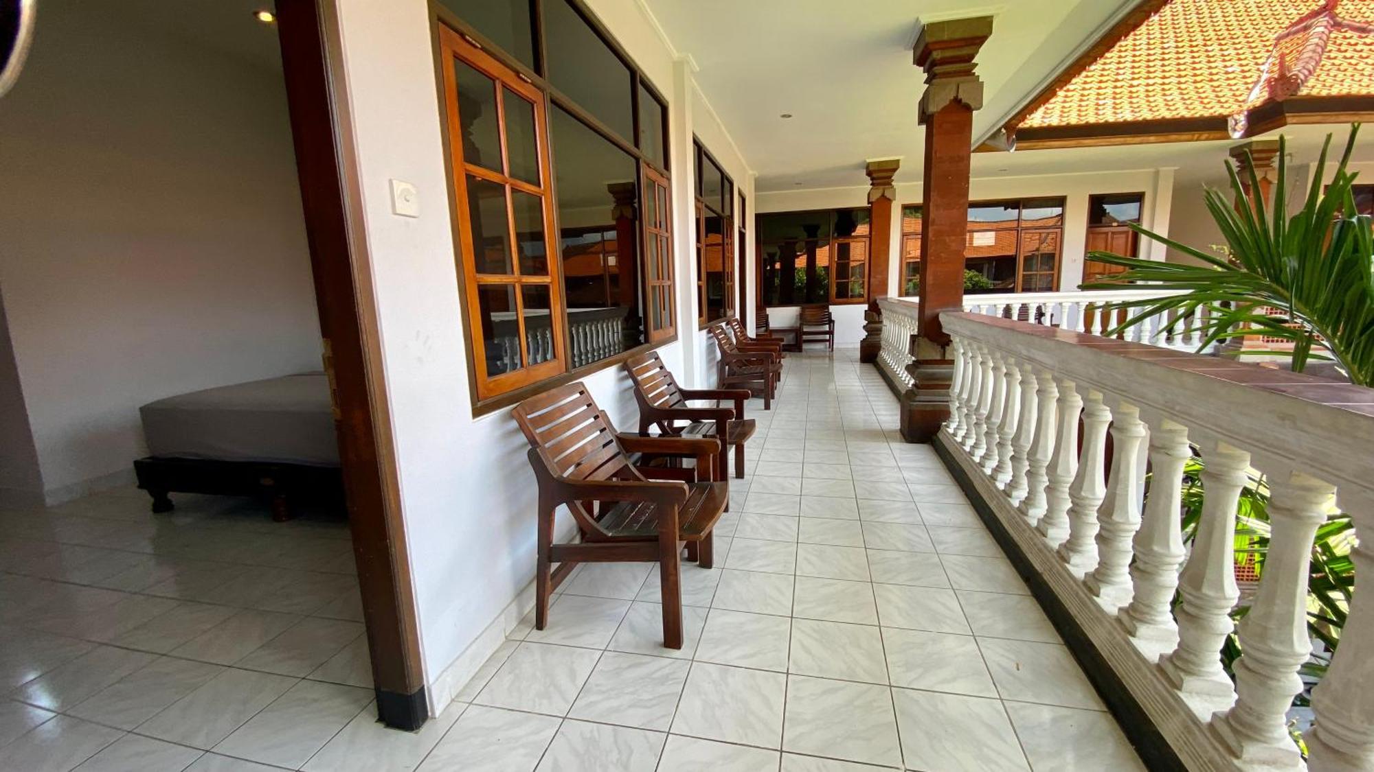 Simpang Inn Hotel Legian Buitenkant foto