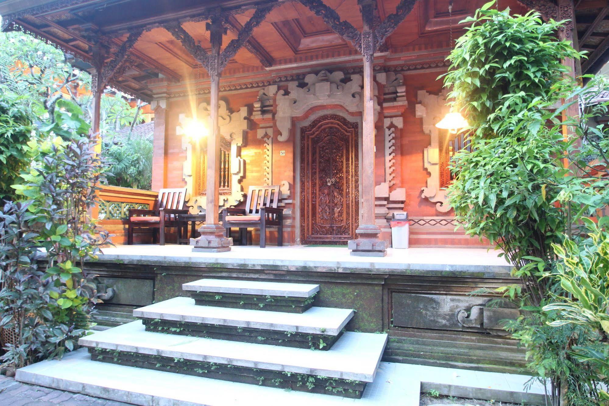 Simpang Inn Hotel Legian Buitenkant foto