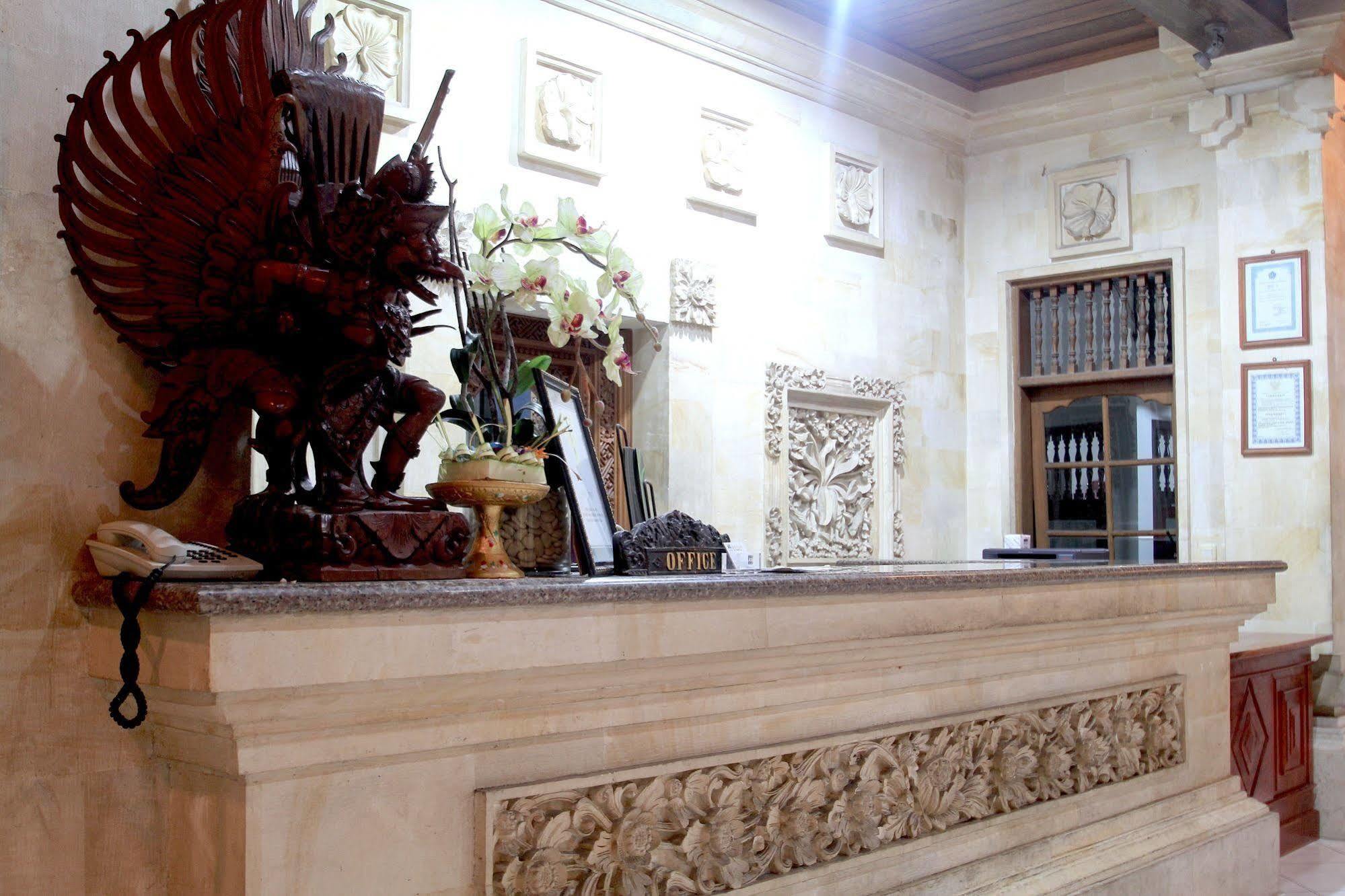 Simpang Inn Hotel Legian Buitenkant foto