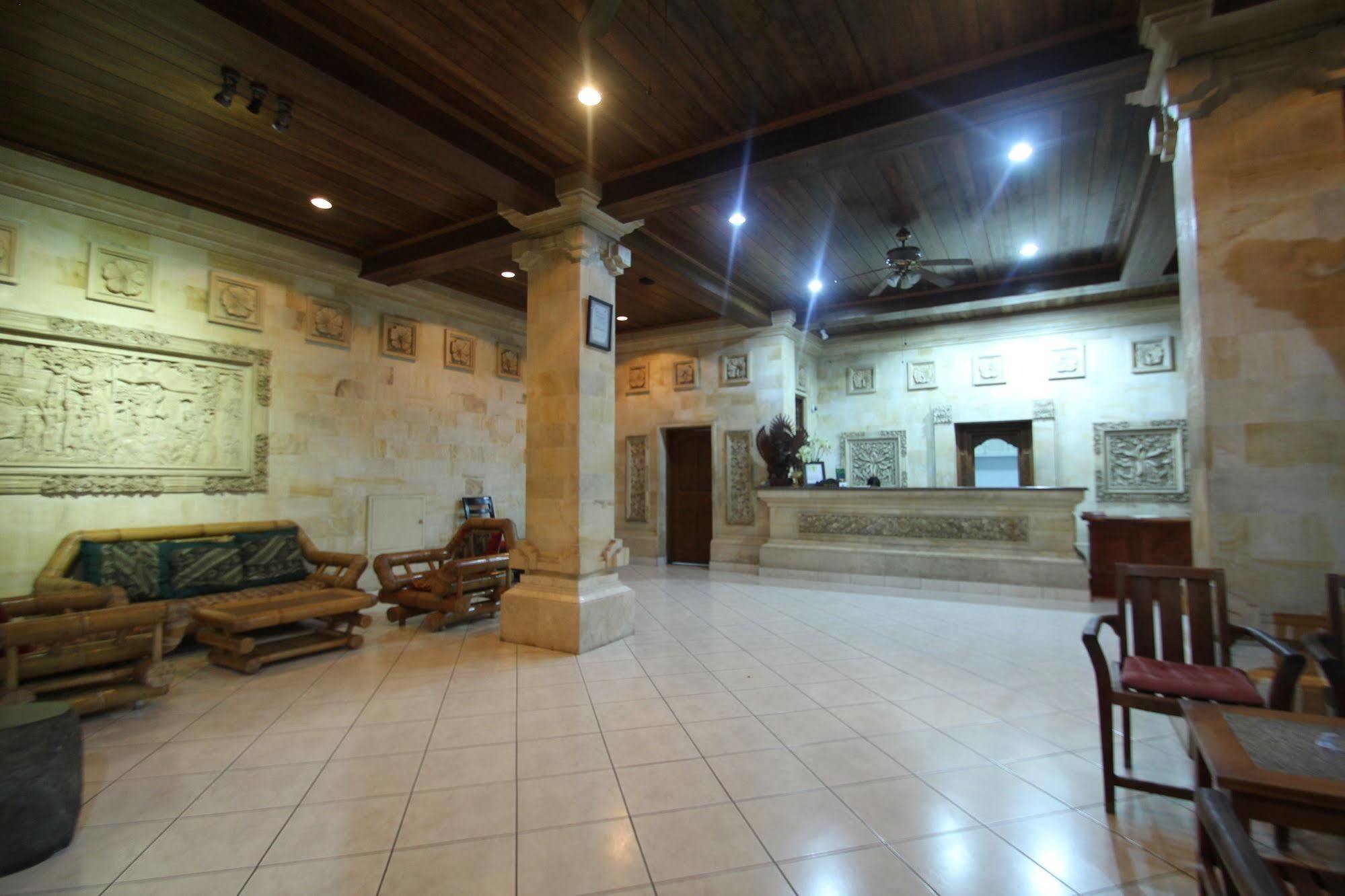 Simpang Inn Hotel Legian Buitenkant foto
