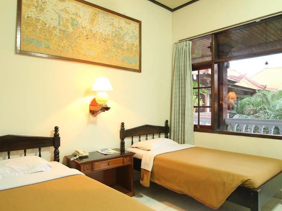 Simpang Inn Hotel Legian Buitenkant foto