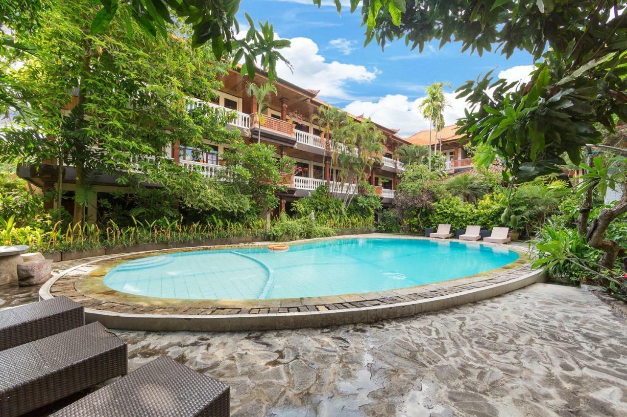 Simpang Inn Hotel Legian Buitenkant foto